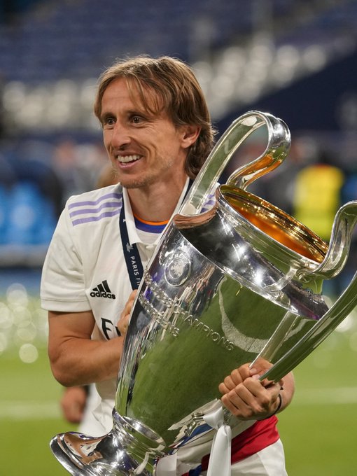 熊本深红vs甲府风林首发：田中雄大、神代庆人先发