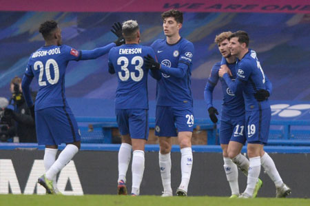 官方：22岁195cm前锋大卫相泽加盟神户胜利船